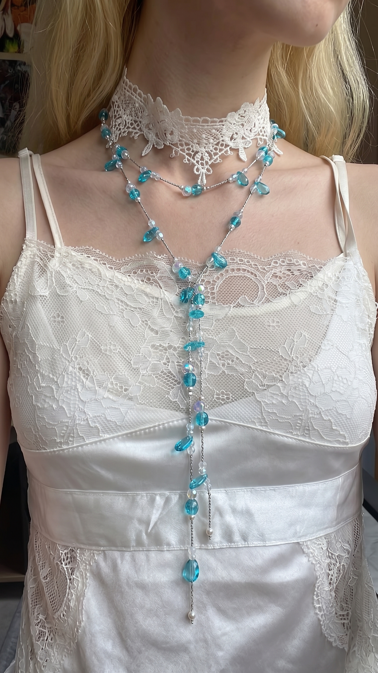 Blue beaded Y2K necklace with clear rhinestone-style accents and long lariat drop